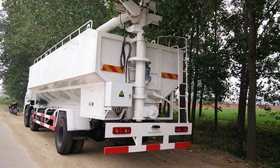 北京散裝飼料車價(jià)格及選購(gòu)指南